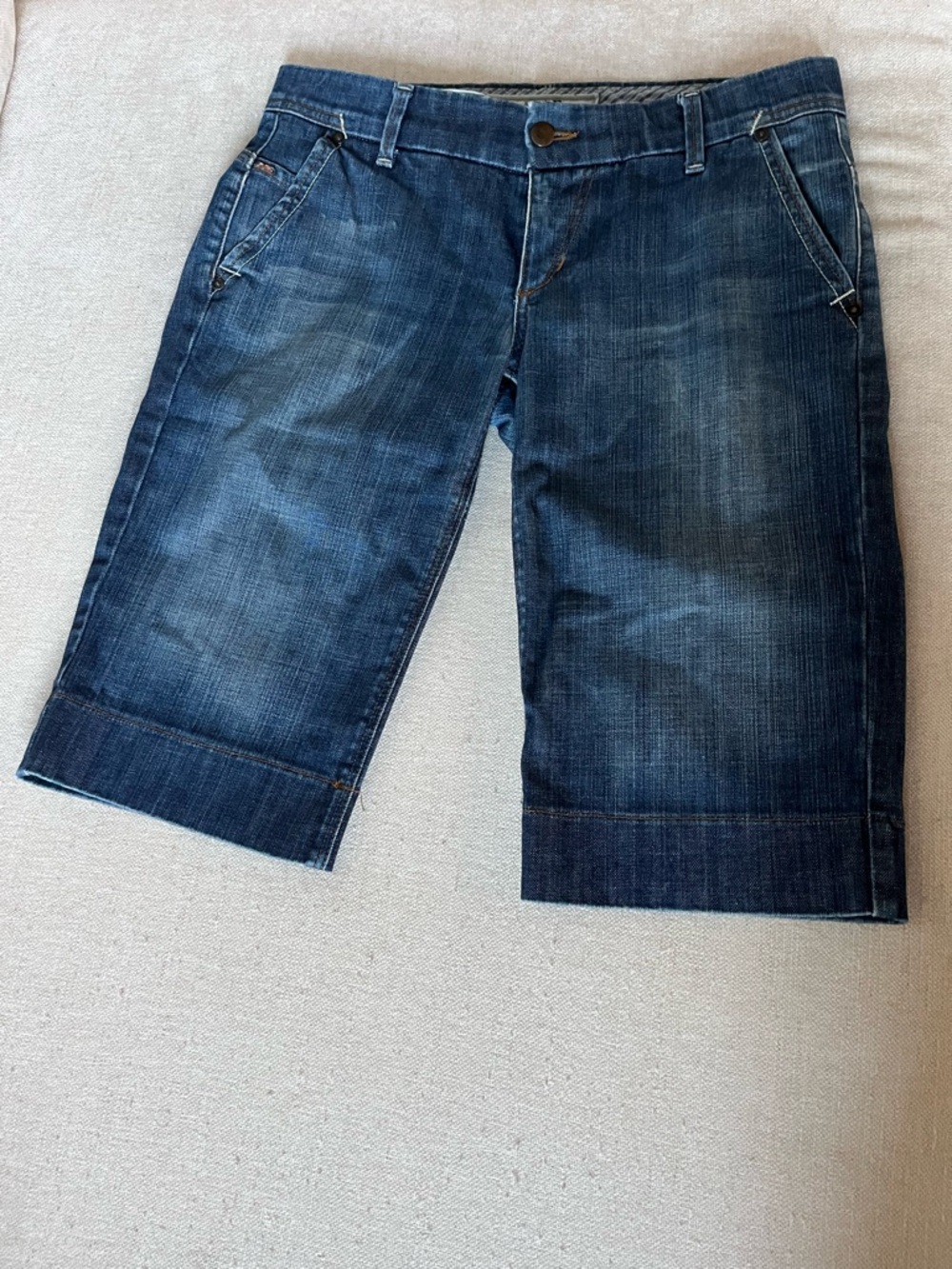 Joe's Jeans Indigo Blue Bermuda Denim Shorts Detail Accents 29w 14” inseam
